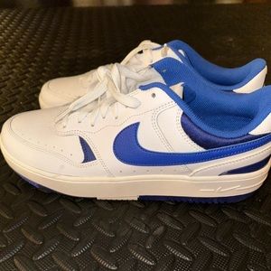 Brand new and never worn, no box available